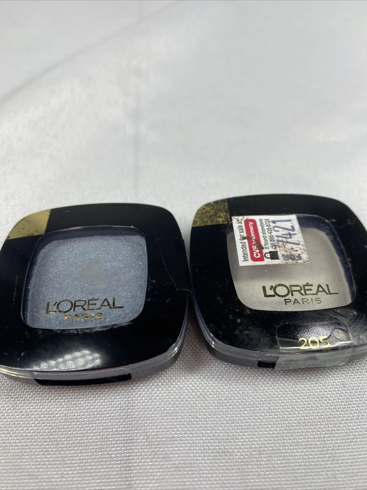 (2) L'Oreal 205/210 Colour Riche Eyeshadow Petite Perle Pearl Argentic Blue