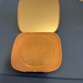 *colourpop highlighter (rose)