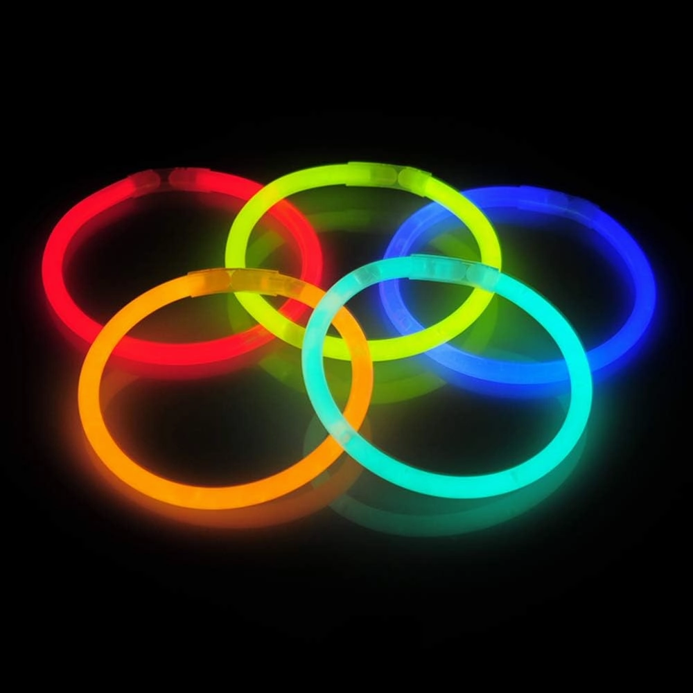 JOYIN 400 Pcs 8" Glowsticks, Bracelets Necklaces, Glow in the Dark Party Favors, Easter, Christmas, Halloween Supplies Pack, Football Party Supplies